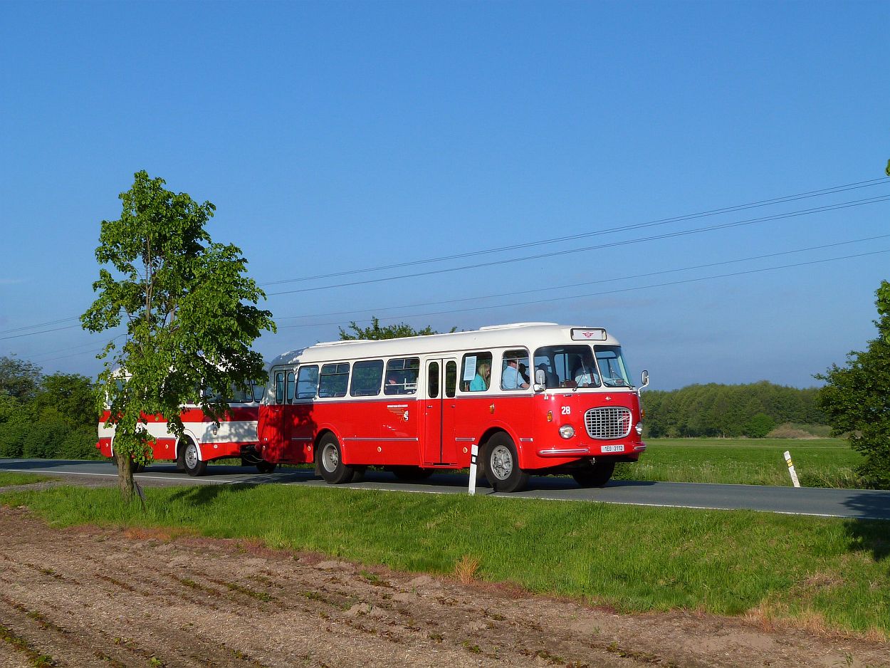 Atraktivní budou také jízdy historickými autobusy po okolí Kutné Hory, např. autobusem Škoda 706 RTO s vlekem