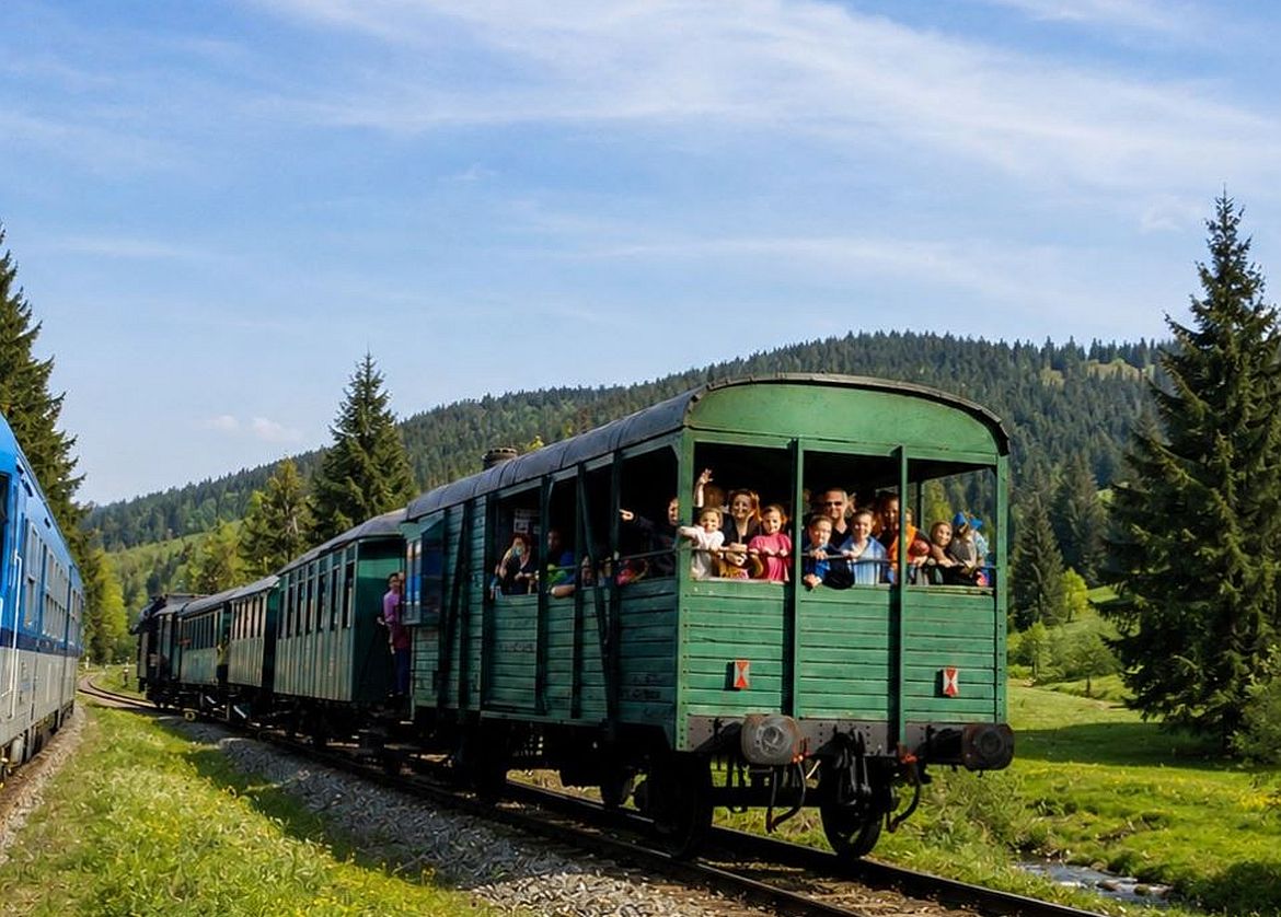 Otevřený vyhlídkový vůz Dakar