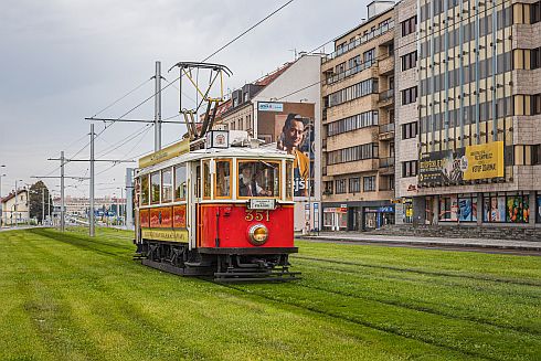 Během Pražského dne železnice vyjede i historická tramvaj